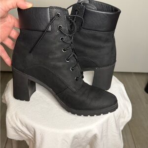 Timberland Boots-Women’s Allington Mid Lace-Up